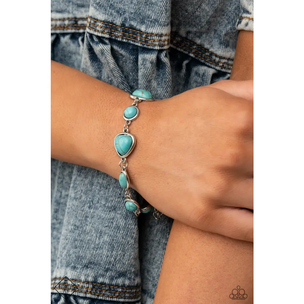 Eco-Friendly Fashionista - Blue Bracelet - Bracelets