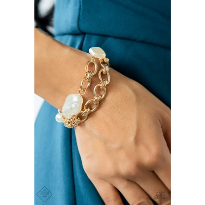 Seaside Sojourn - Gold Bracelet - Bracelets